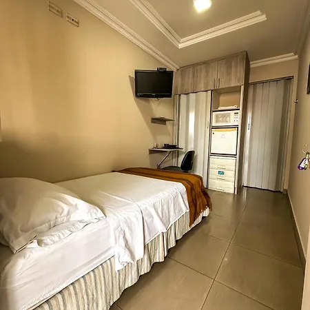 El Patio Suites Guayaquil Room photo