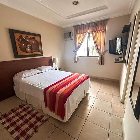 El Patio Suites Guayaquil Exterior photo