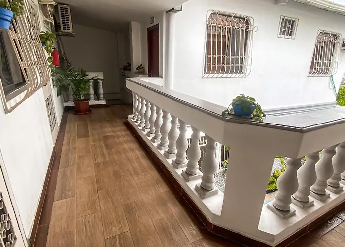 El Patio Suites
