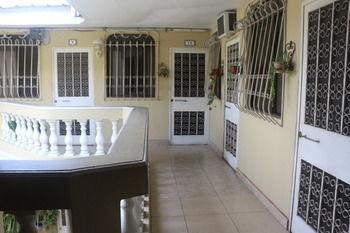 El Patio Apartment *